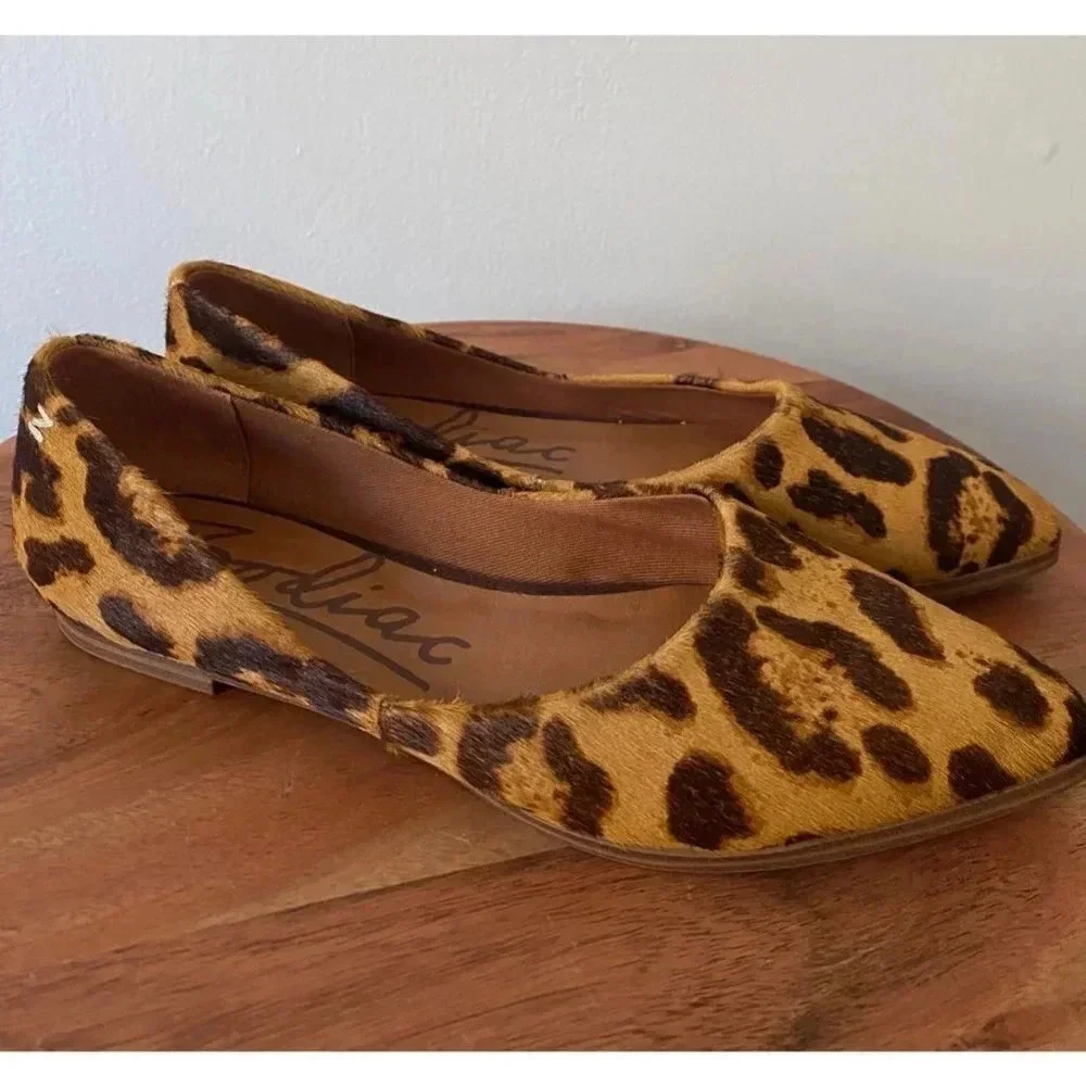 Zodiac Shoes Women’s 6 Calf Hair Hill Pointed Toe Ballet Flat